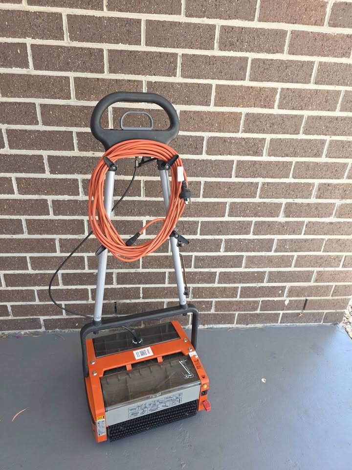 Harko Wizard 34N Floor Scrubber